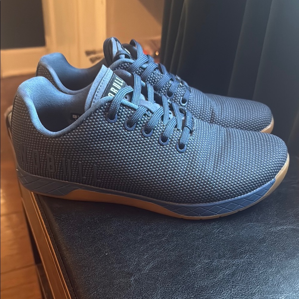NOBULL Blue Sneakers Low-Top Minimalist Design